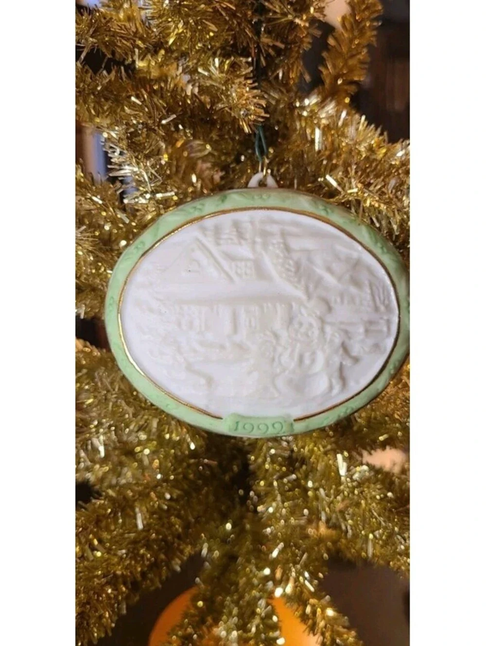 Hallmark Keepsake Ornament “Let it Snow” 1999 magic porcelain Spot For Bulb